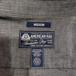 Men’s long sleeve collared button-down shirt